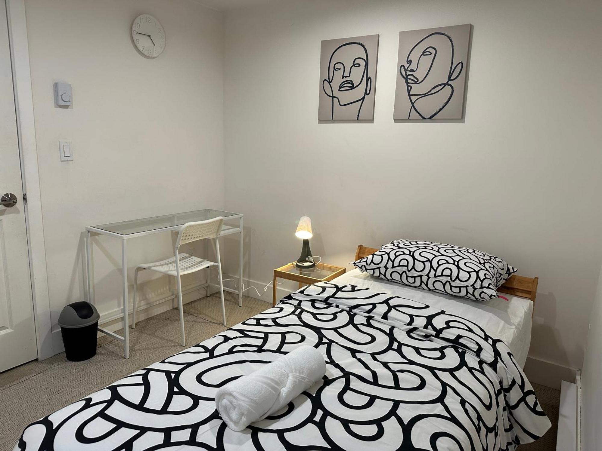 Private Room In A Shared House Vancouver Zewnętrze zdjęcie